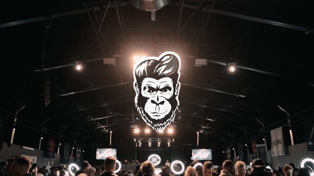 SLICK GORILLA X BARBER BASH